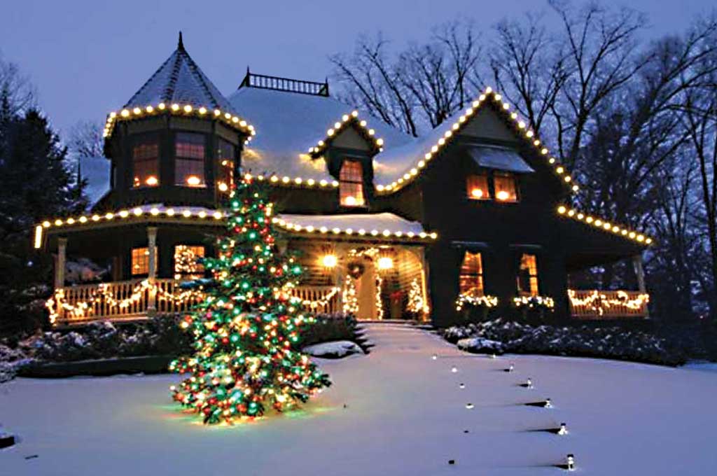 Outdoor holiday lighting installation near Plymouth, MN photo - Christmas light installation