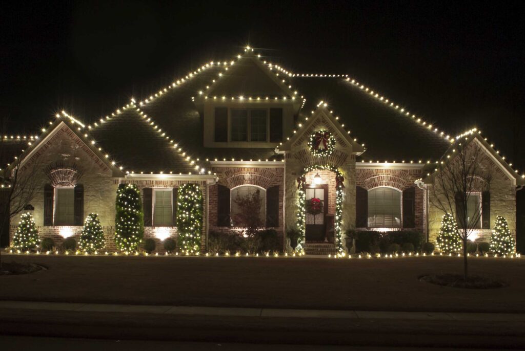 christmas-roof-lights