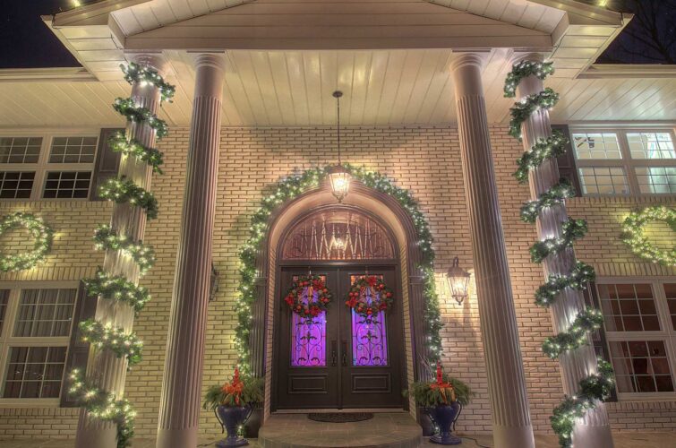 holiday-light-column-installation